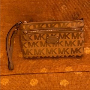 Michael Kors wristlet